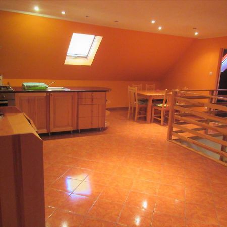 Menyhart Apartman Gyenesdiason 6 Fo Reszere Экстерьер фото