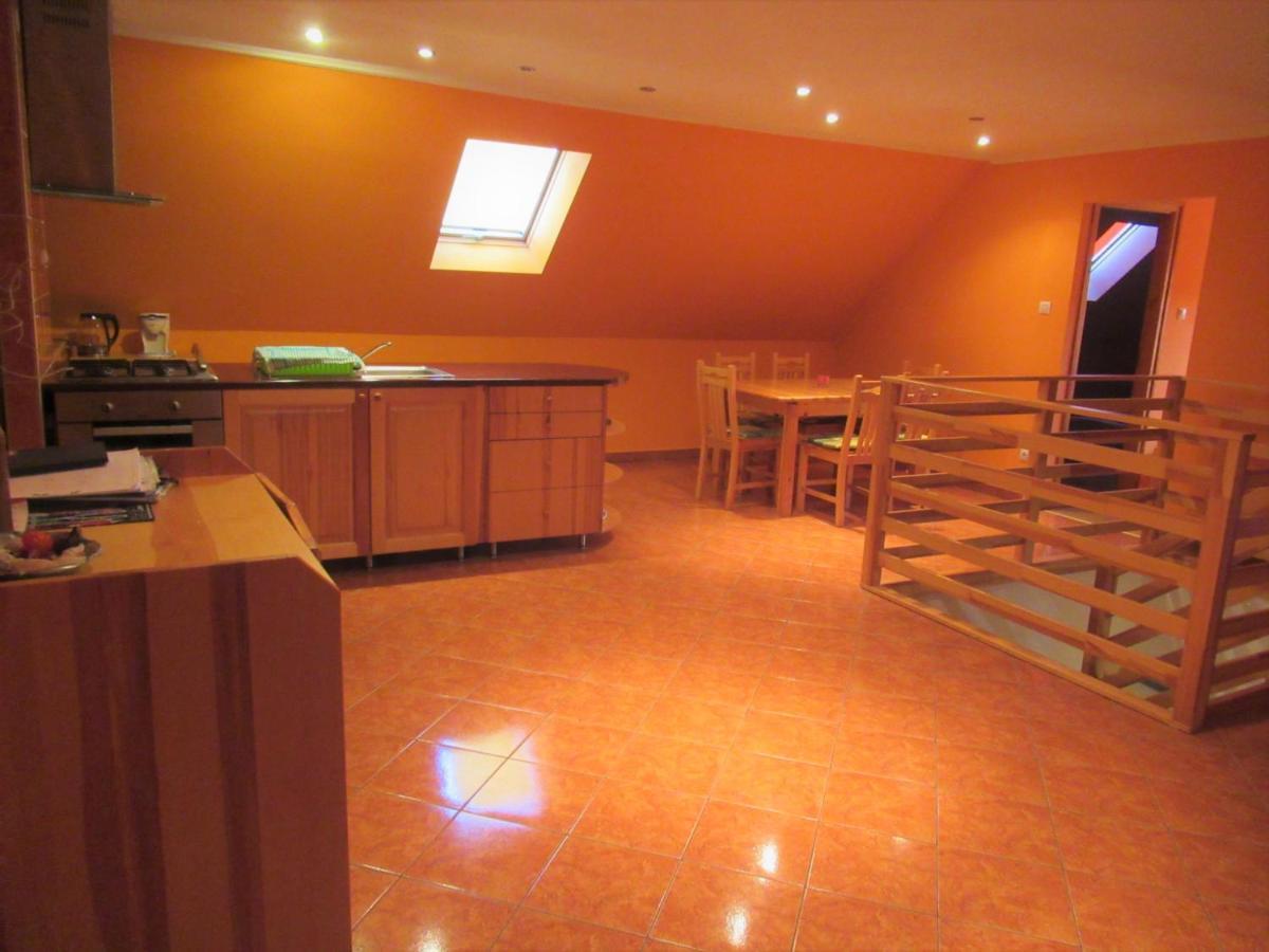 Menyhart Apartman Gyenesdiason 6 Fo Reszere Экстерьер фото